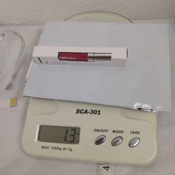 LimeLight by Alcone | Liquid to Matte Enduring Lip Gloss - Cherry Pie Shade NEW - Picture 3 of 4